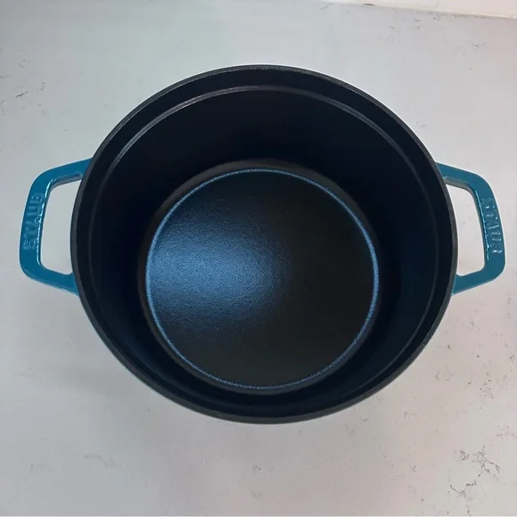Le Creuset STAUB #24 4qt 9-3/8” Cast Iron Dutch Oven Turquoise - Made In France - Picture 5 of 8